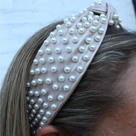 Pearl Headband - Picture 4 of 8